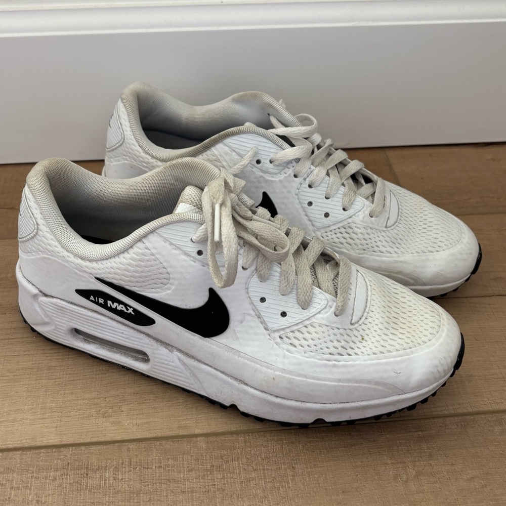 Nike Air Max 90 golf shoes White Athletic Shoes with Black Swoosh